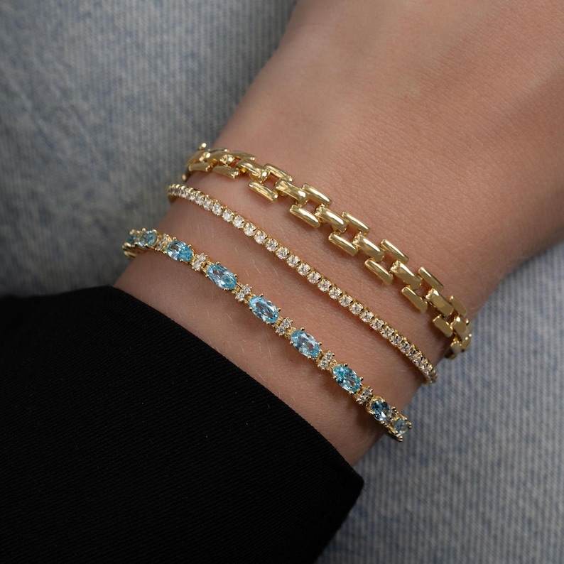 minimalist dainty bracelets