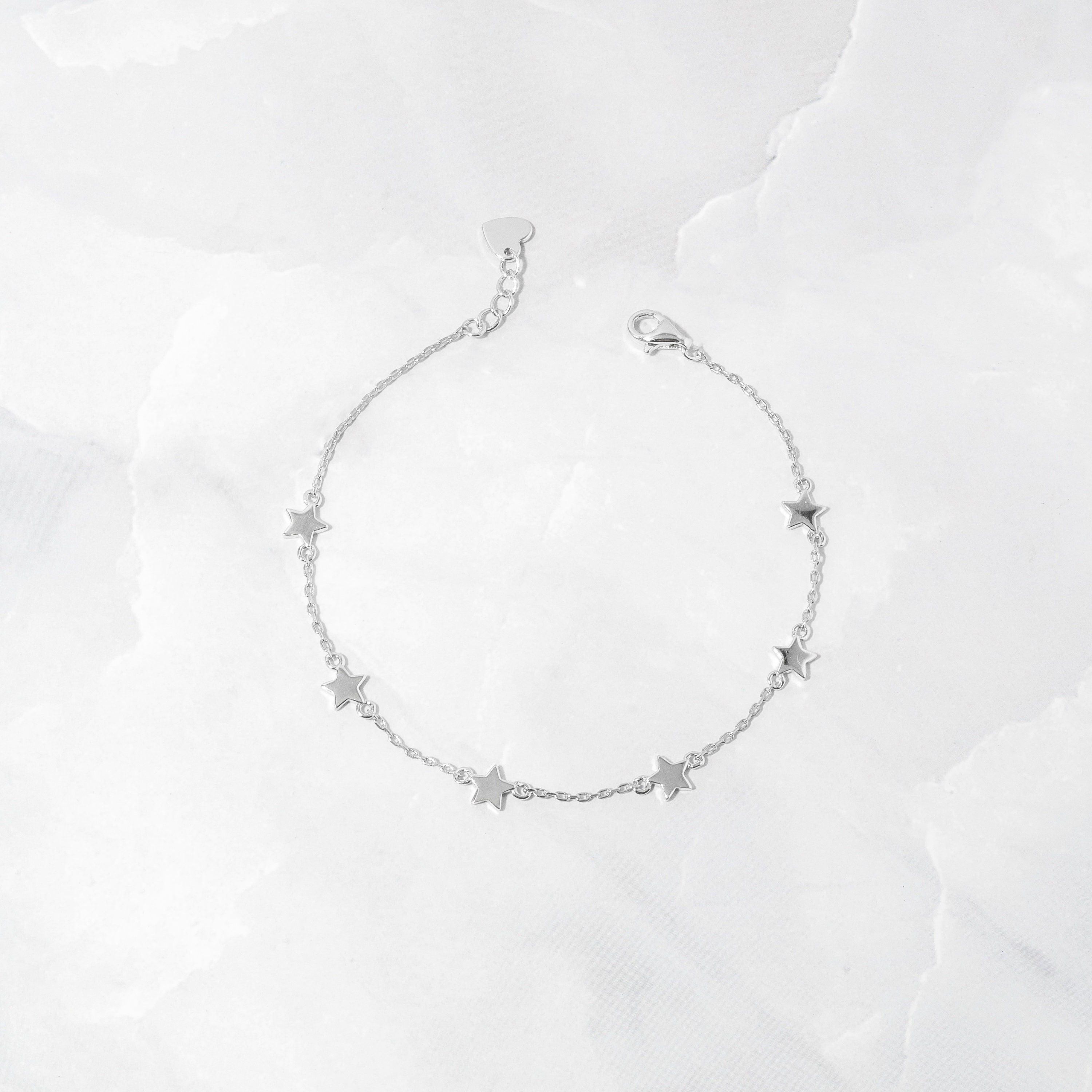 ♡STAR JEWELRY♡BRACELET Star Bracelet, Star Jewelry, Charm Bracelet, Dainty Bracelet