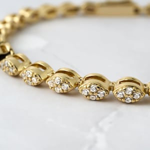 Tennis Armband, Gold Tennis Armband, Zirkonia Tennis Armband, zierliches Armband, Diamant Armband, Geschenk für sie, minimalistisches Armband