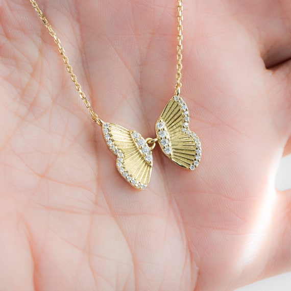 Amazon.com: Gem And Harmony 10K Yellow Gold Butterfly Charm Pendant Necklace  1/12 Carat (ctw) Accent Diamond with Chain : Clothing, Shoes & Jewelry