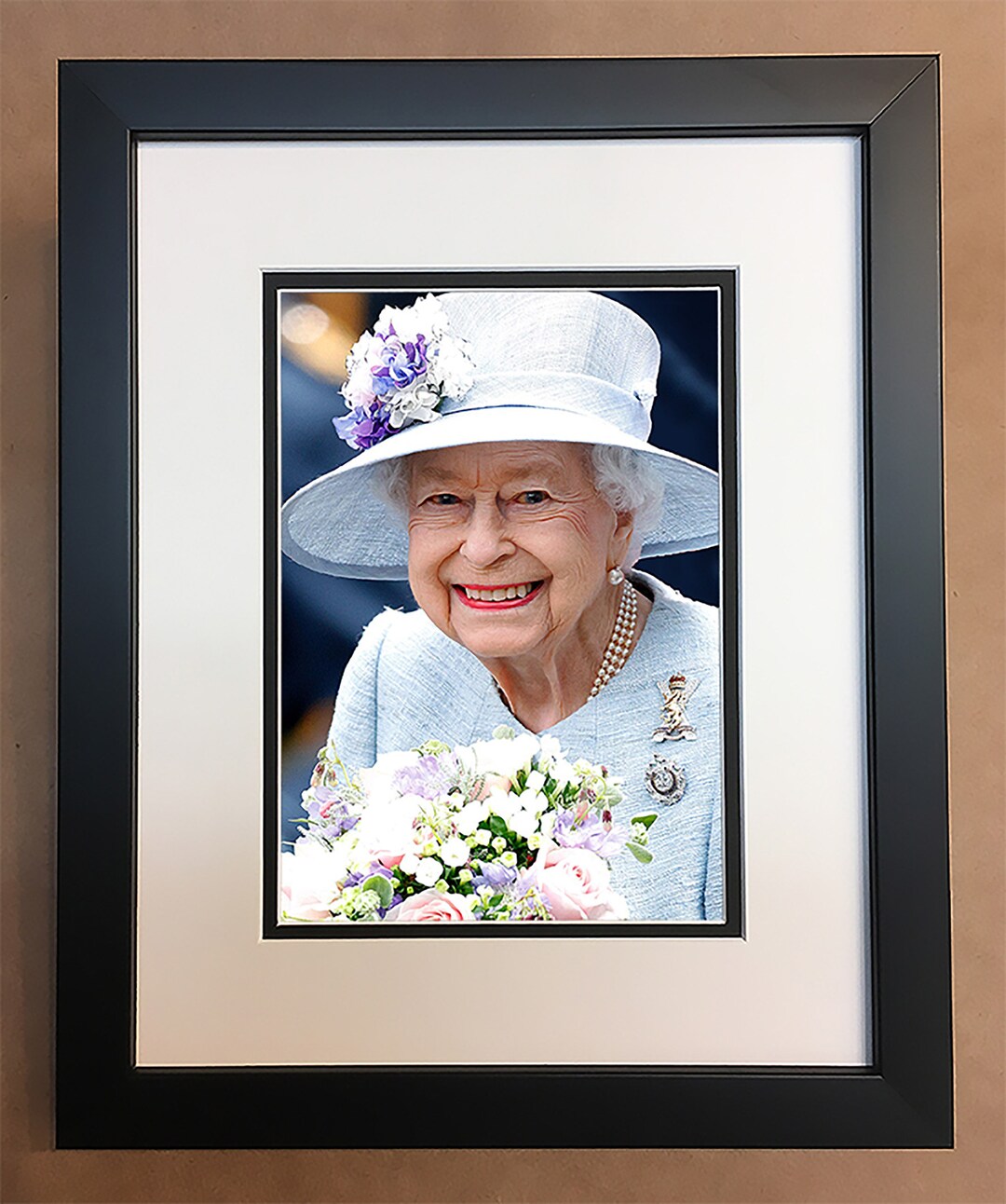 Queen Elizabeth Color Photo Professionally Framed, Matted 8x10. - Etsy