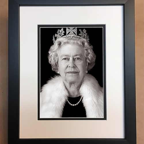 Queen Elizabeth Color Photo Professionally Framed Matted - Etsy
