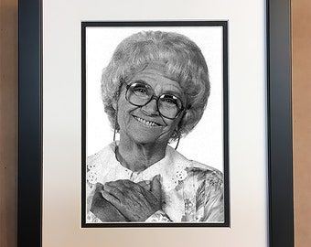 Estelle Getty Photo Professionally Framed, Matted 8x10.