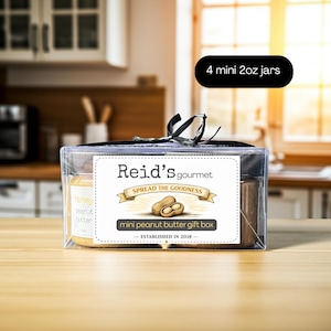 Puede incluir: Un juego de tres tazas de cerámica con un acabado moteado y mate. Las tazas son de color crema, gris claro y gris oscuro. Cada taza tiene un diseño simple y minimalista, ideal para café o té.