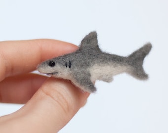 White shark lapel pin, Fish brooch, Coworker promotion, Scuba diving, Needle felted baby shark sculpture, Beach jewelry