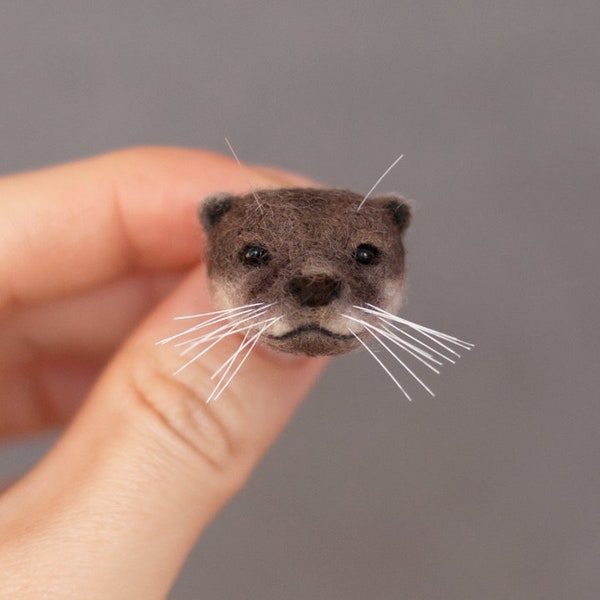 Jolie épinglette représentant une loutre de rivière. Cadeau du meilleur ami. Cadeau d'anniversaire de loutre. Broche animal kawaii