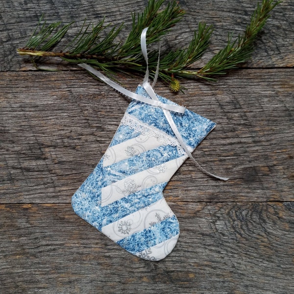 Hand made quilted Christmas stocking ornaments, Christmas stocking ornaments in blue, Small Christmas stockings. Christmas Gift card holder