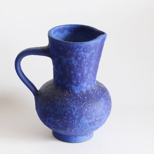 Hartwig Heyne: handled vase, 51/14  WGP, West German Pottery, Yves Klein