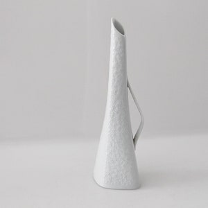 Hutschenreuther:  Porcelain vase  relief pattern, Hans Achtziger