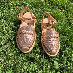 rose gold huaraches