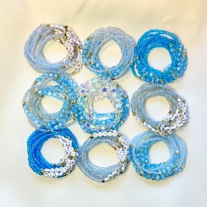 1989 / Gira Eras / Pulseras de la amistad personalizables / Cuentas con letras en azul claro con vidrio y cristal / Elástico / Atuendo para concierto
