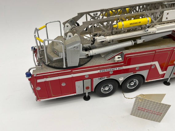 絶版品！！貴重なフランクリンミント1/32 EMERGENCY ONE FRANKLIN MINT フランクリンミント 1/32 EMERGENCY ONE HP105