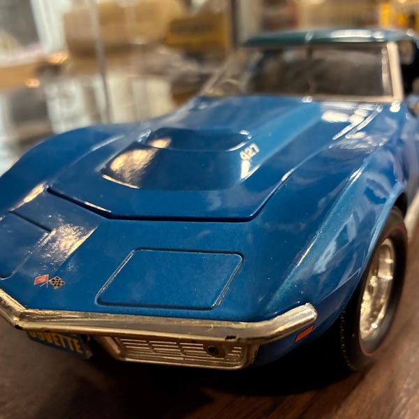 1998 Hot Wheels 1:18 1969 427 Corvette Stingray w T-Tops Metallic Blue Diecast