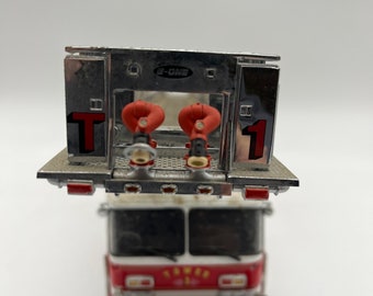 Franklin Mint Emergency 1 One HP 105 Platform 1:32 Diecast Fire