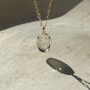 Floral swag intaglio necklace