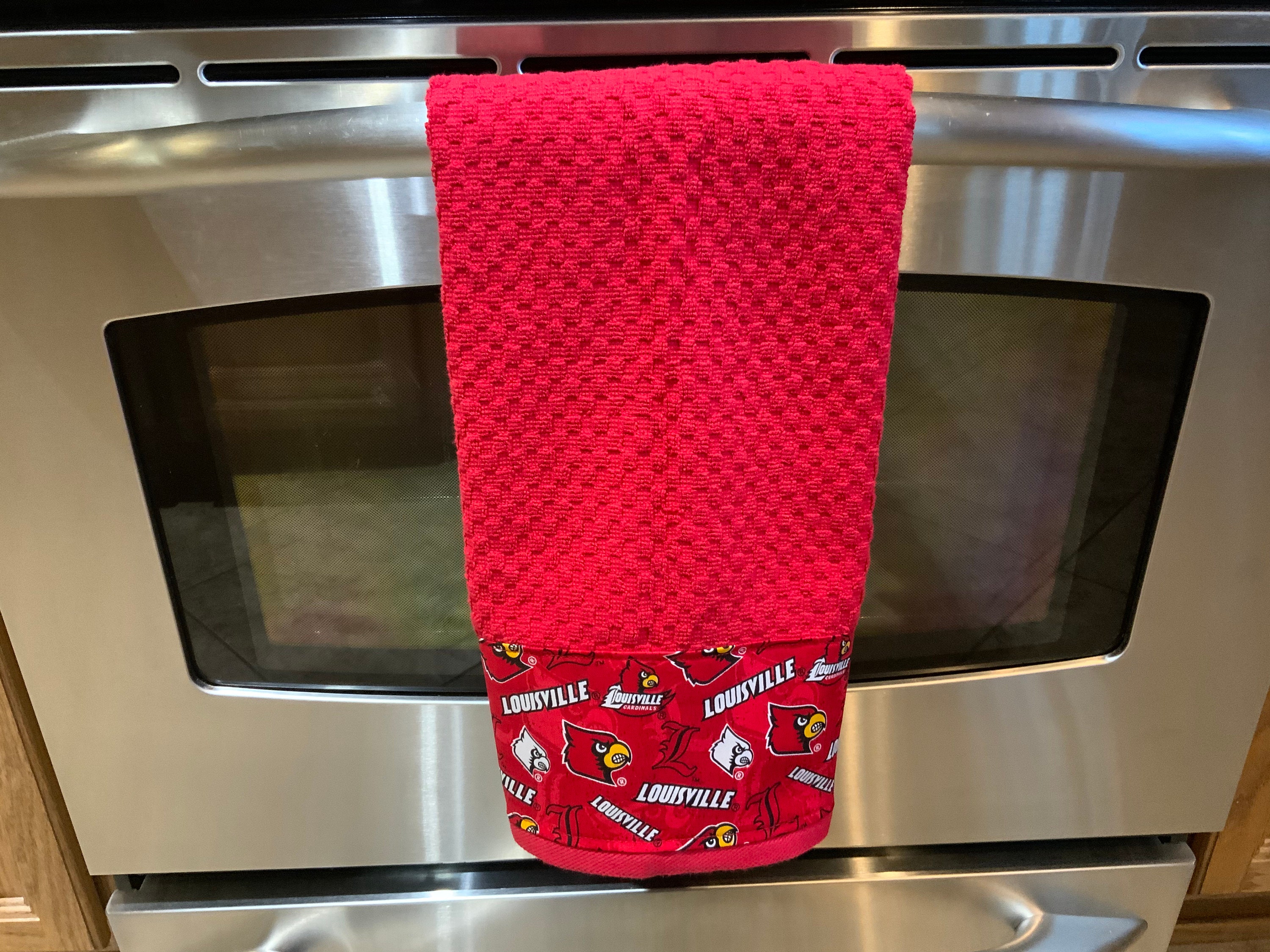 Louisville Cardinals kitchen towel, Louisville Cardinals