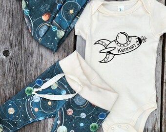 Personalisierbares Space Baby Outfit: Bio-Baumwoll Leggings & Strampler
