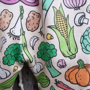 Organic vegetable baby clothes, gardening baby clothes, gender neutral baby, organic baby leggings, farmers market, farmer, baby joggers, zdjęcie 7