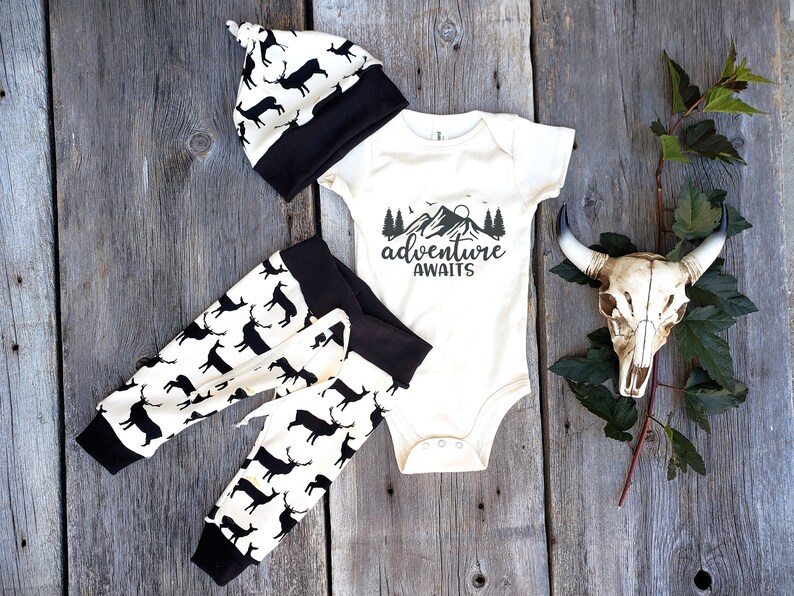 Deer baby clothes, Adventure awaits organic baby outfit, baby leggings and bodysuit, baby shower gift, coming home outfit image 2