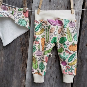 Organic vegetable baby clothes, gardening baby clothes, gender neutral baby, organic baby leggings, farmers market, farmer, baby joggers, zdjęcie 6