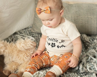 Bio-Baby-Jogger-Leggings: Ringelblumen-Outfit