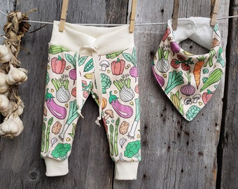 Organic vegetable baby clothes, gardening baby clothes, gender neutral baby, organic baby leggings, farmers market, farmer, baby joggers,