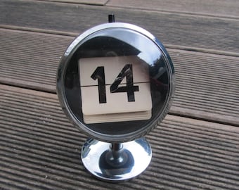 Space age perpetual table calendar - Flip ball calendar - 1970s.