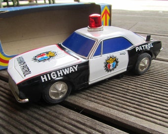 Taiyo 70s tin police car - Camaro Highway Patrol non-fall mystery bump&#39;n go n. 7519 original box - Made in Japan