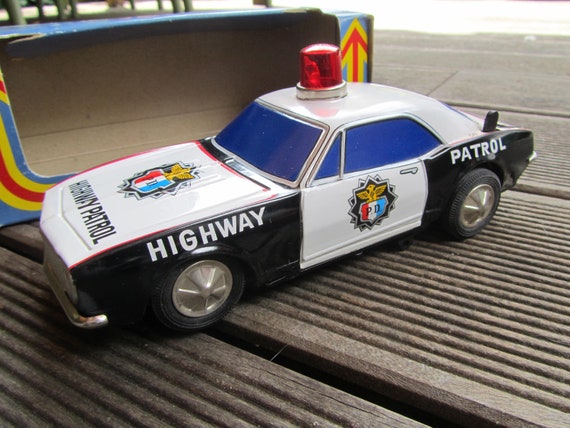 Taiyo 1970s Tin Police Car - Camaro Highway Patrol Non-fall