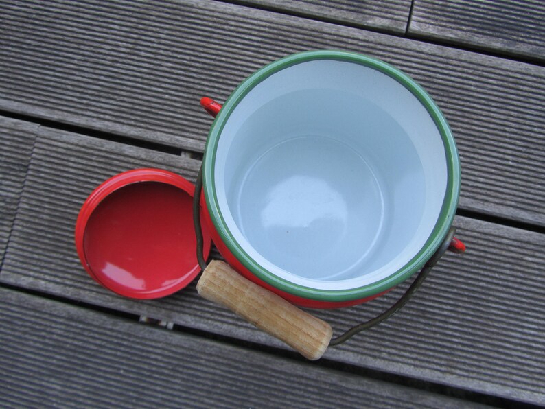 Red enamel container with blue and green flowers from the "Due Leoni" factory - Made in Slovenia - 1990s image 5