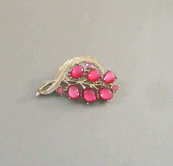 Vintage Pink Glass Cabochon Brooch, Light Gold To… - image 6
