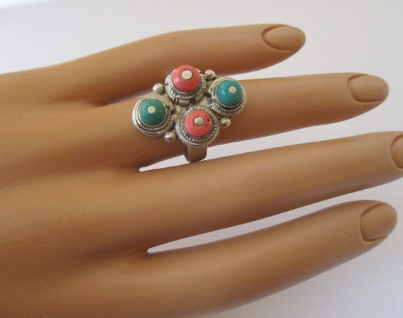 Yemeni Sterling Silver Ring, Coral, Green Stone o… - image 2