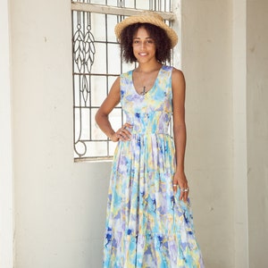 Boho Sommer Maxi Kleid mit Spaghettiträgern und welligem Print, Bild 1