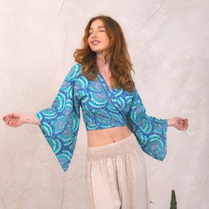 Petrolfarbenes Boho Seiden Crop Top - mit weiten Ärmeln, heller Festival Style, leichter Sommer Boho Top
