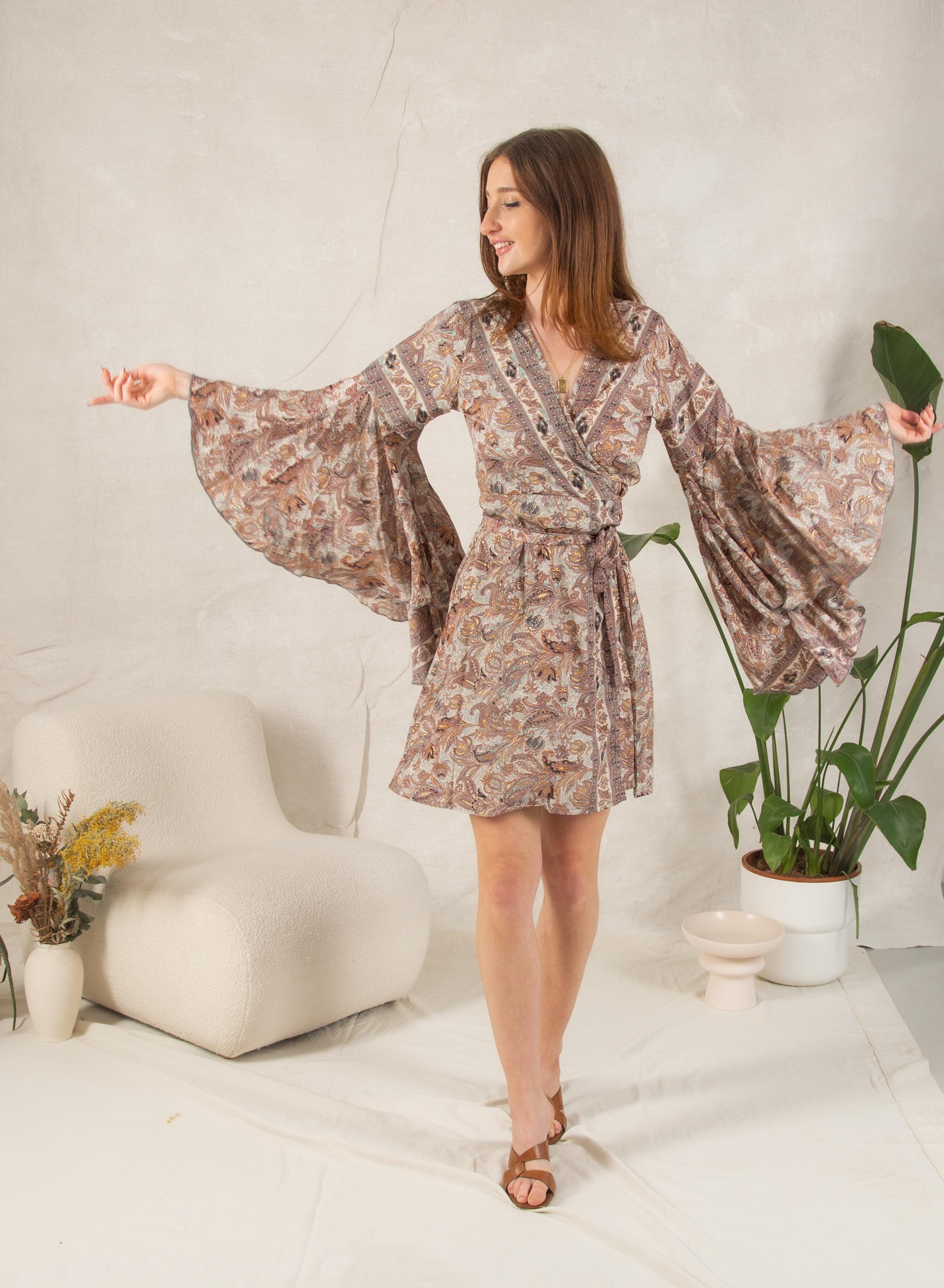 70s Flared Sleeve Mini Wrap Dress, Retro Vintage Party Dress 70s Flared Sleeve Mini Wrap Dress, Retro Vintage Party Dress