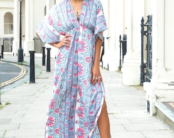 Robe longue blanche style bohème, style caftan années 70, robe de festival femme, robe caftan Ibiza, robe longue déesse, vêtements bohèmes