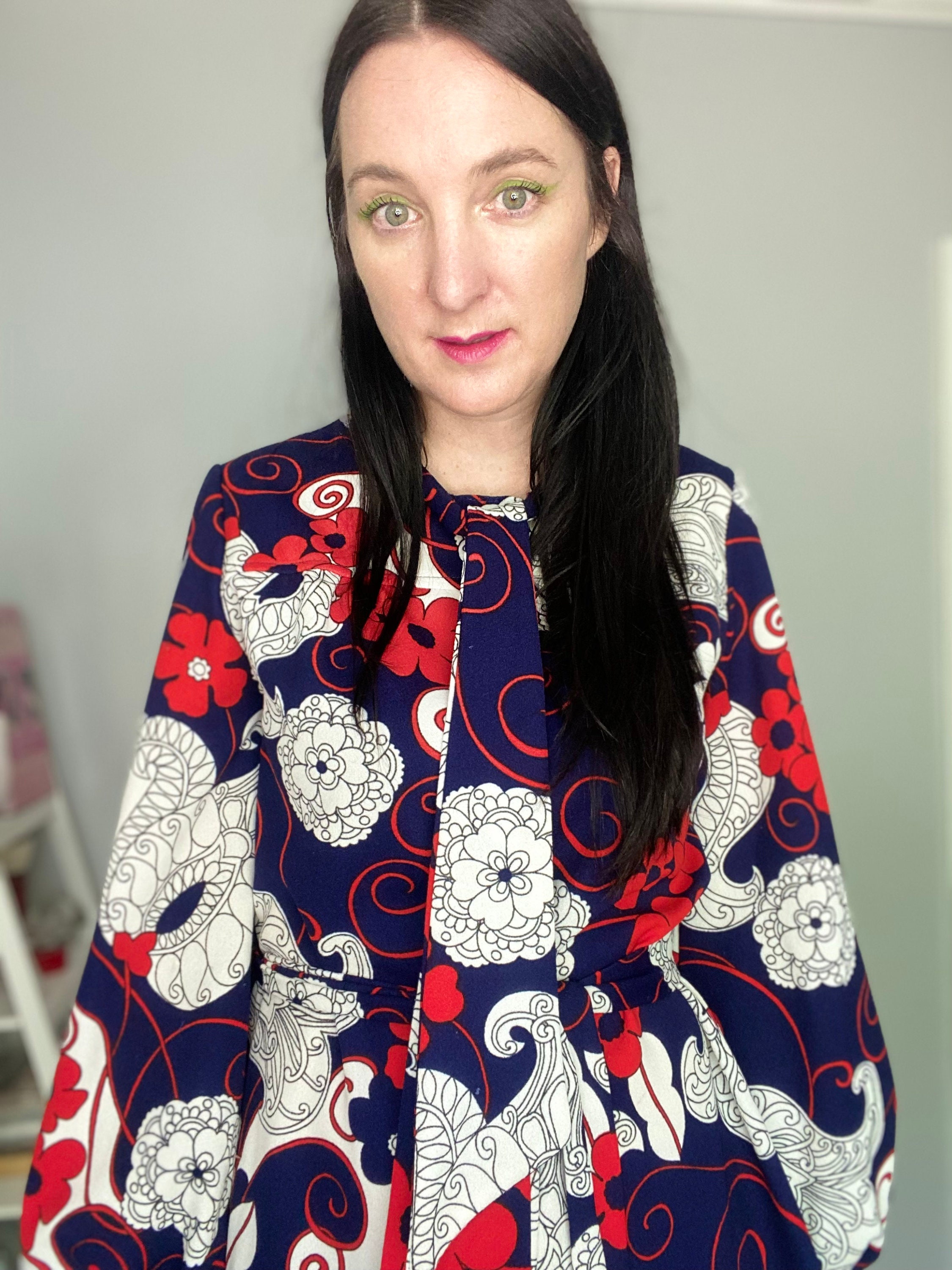 60s Floral V-Neck Short Sleeve Mini Dress with Back Tie
