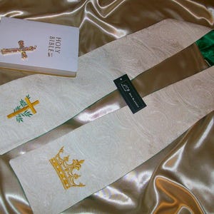 Cream Color Clergy Stole || Paisley Embossed Print