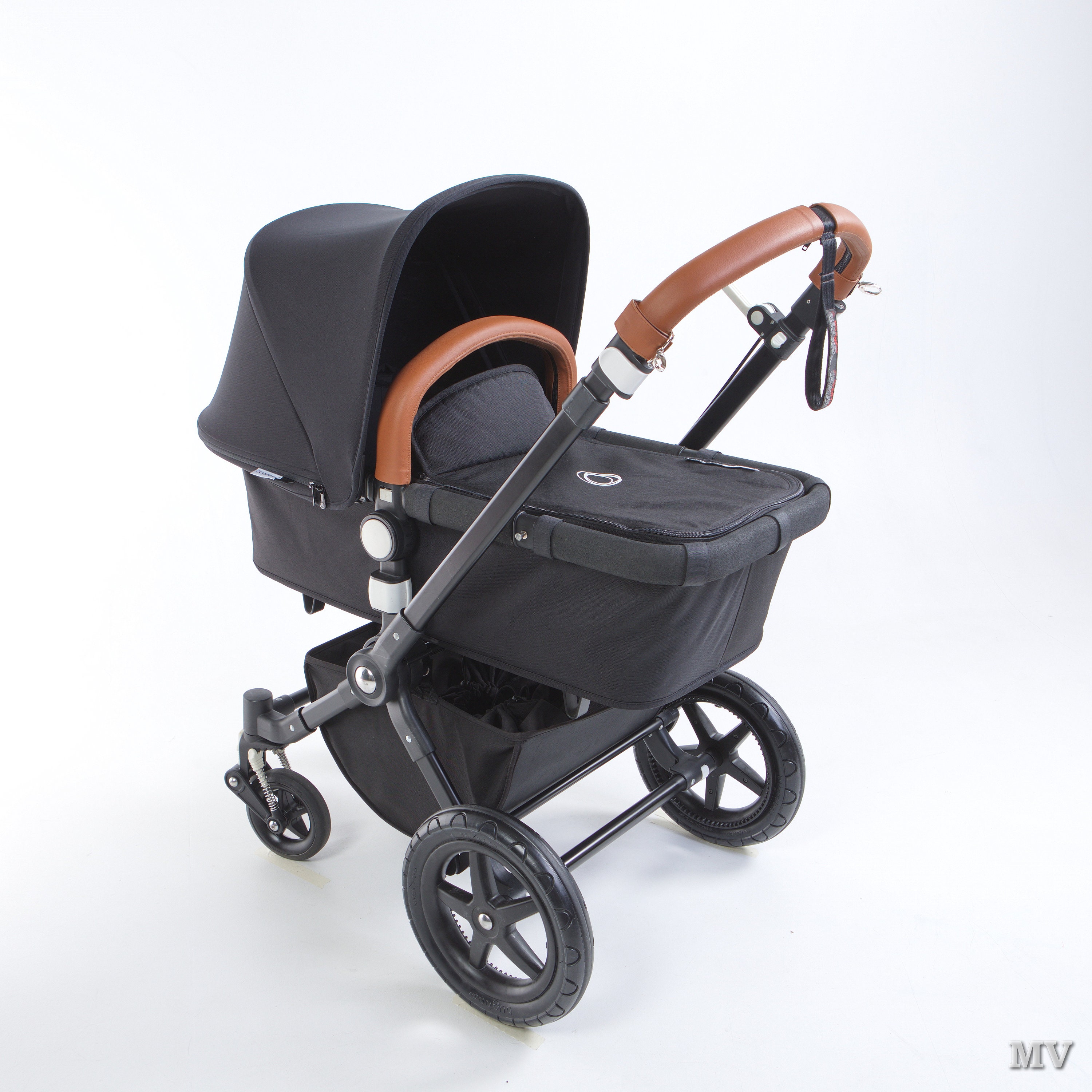 Black Faux Leather Handlebar Cover to fit Bugaboo Cameleon 1 2 3 Baby Strollers Black Faux Leather Handlebar Cover to fit Bugaboo Cameleon 1 2 3 Baby Strollers