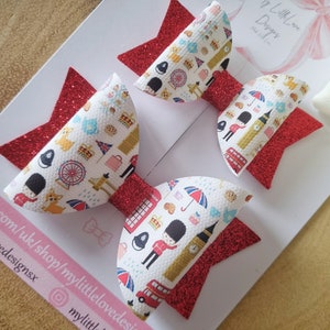 London print hairbow **SOLD INDIVIDUALLY**