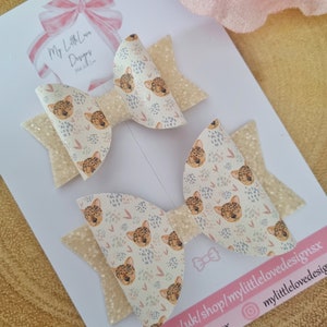 Leopard love printed hairbow **SOLD INDIVIDUALLY**