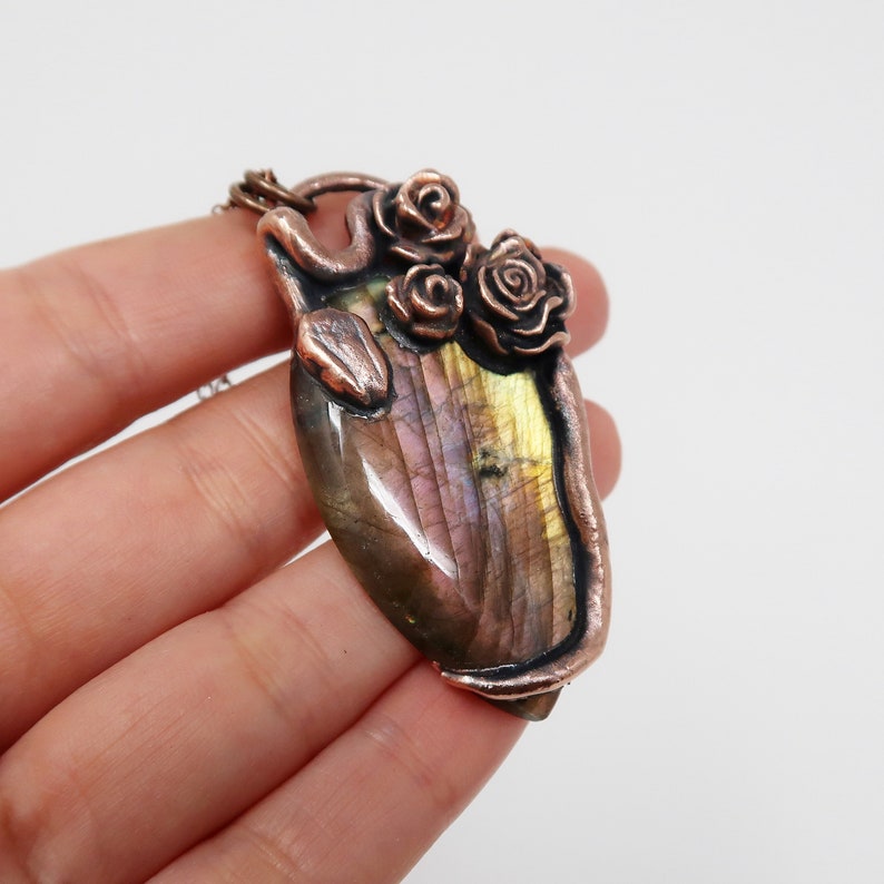 Flashy Labradorite Snake Talisman image 3