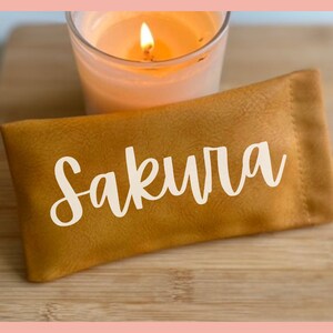 Estuche para gafas de cuero suave color mostaza personalizado / Estuche portátil con tapa abatible para gafas de sol, Estuche para gafas impermeable color mostaza con paño de limpieza