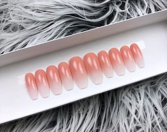 Press on nails ~ Wedding nails ~ Wedding press on nails ~ Baby boomer nails ~ Ombre nails ~ Ombre press on nails ~ Ombre false nails ~