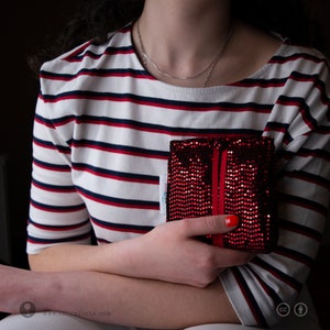 Kit para el primer período: ayuda a las niñas con sus primeros períodos cuando no hay un cuidador cerca. Elementos esenciales de la mochila de la escuela secundaria. Regalo de feminidad