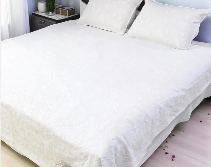 Chain-Stitched Cotton Duvet Cover: Floral Motif Bedspread
