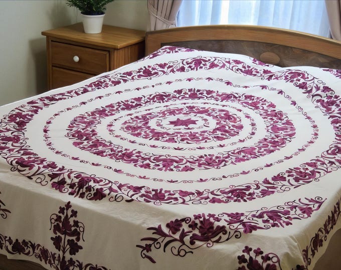 Embroidered Cotton Single Bedspread: Floral Bed Cover with Pillowcase