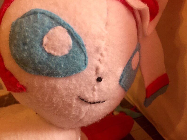 Huggable Size Sylveon Pok\u00e9mon Plush *FREE SHIPPING*
