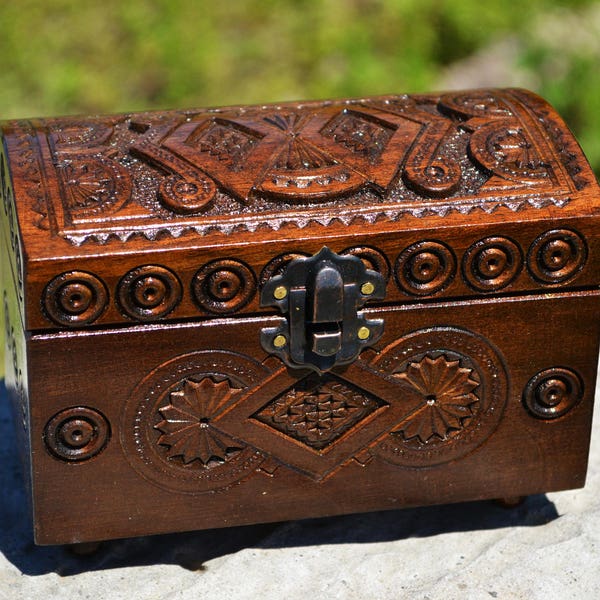 Wooden chests box wood watch treasure chests Jewellry box hinged wooden box hand carved chest gift for men