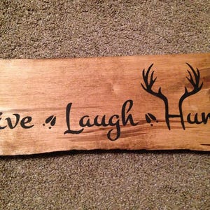 Rustic Hunting Camp Sign: Live Laugh Hunt, Hand Painted Wood Decor bild 2